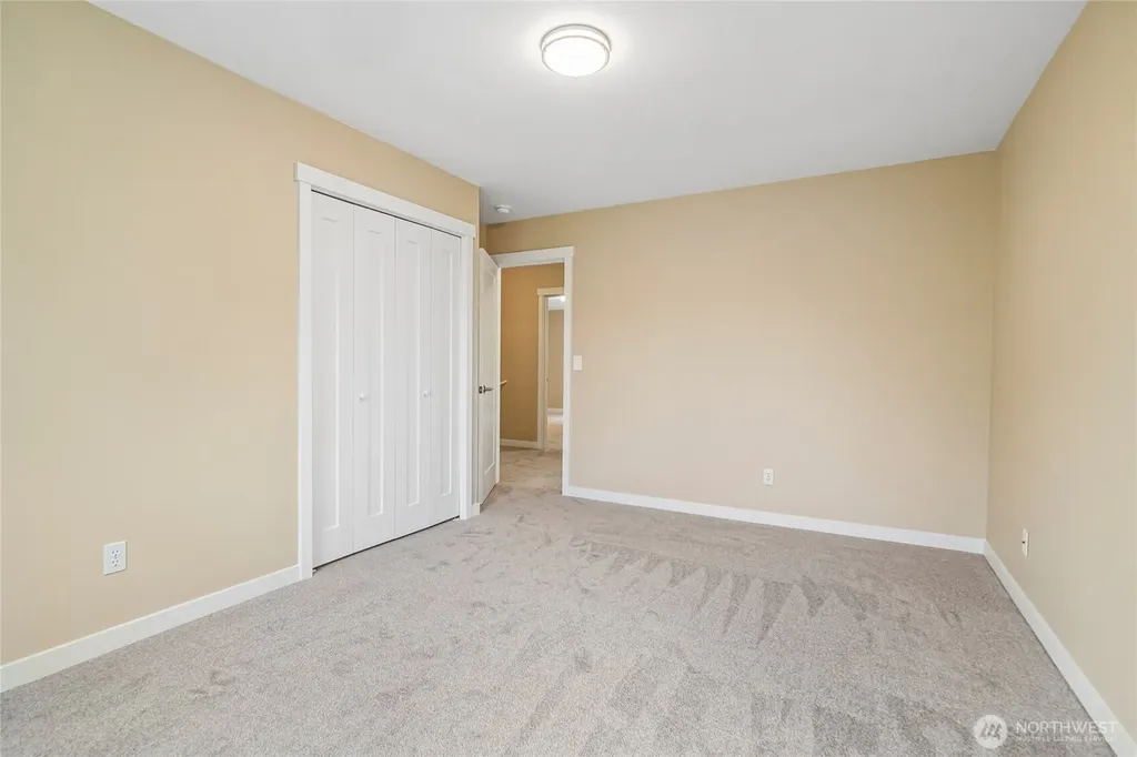 26487 NE Valley Street Duvall WA 98019