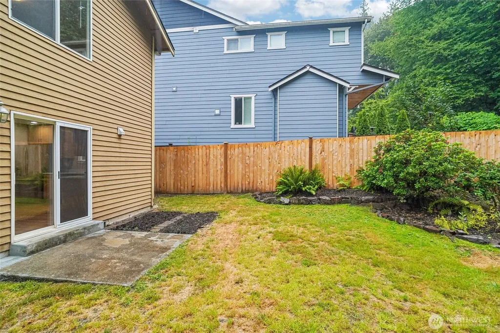 26487 NE Valley Street Duvall WA 98019