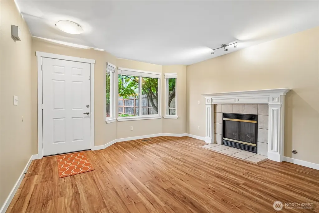 26487 NE Valley Street Duvall WA 98019