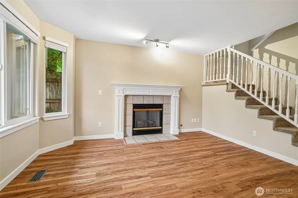 26487 NE Valley Street Duvall WA 98019