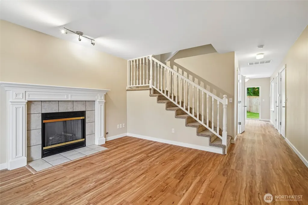 26487 NE Valley Street Duvall WA 98019