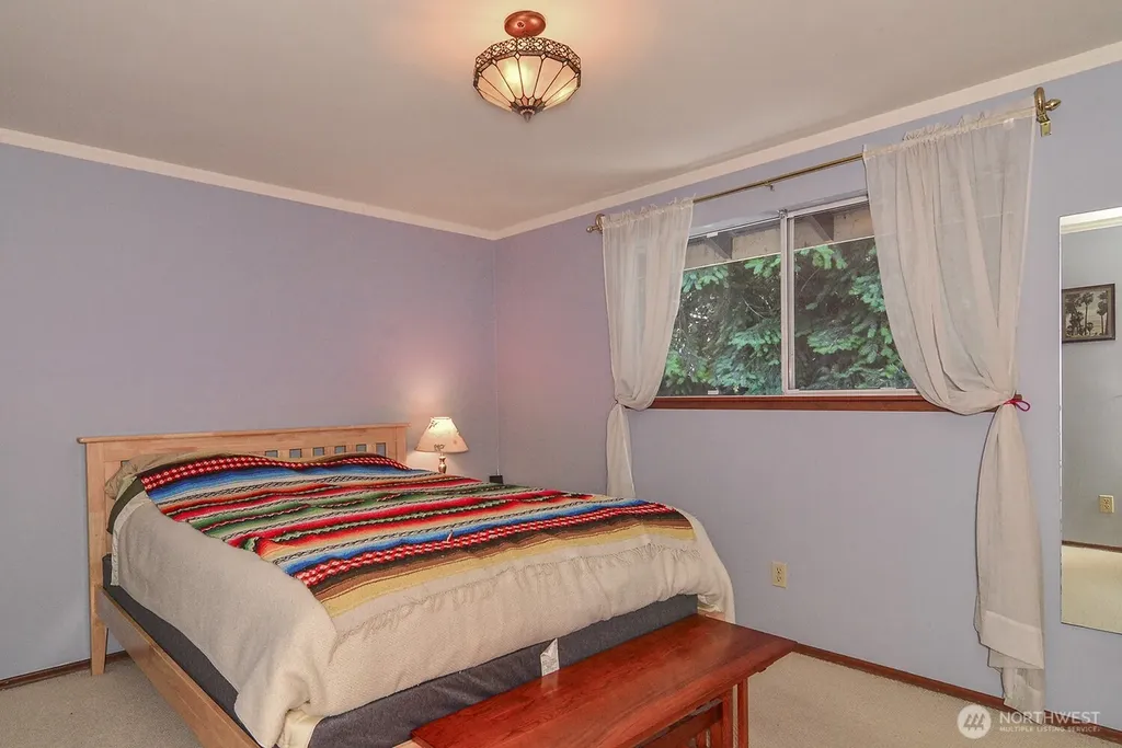 425 SW 183rd Street Normandy Park WA 98166
