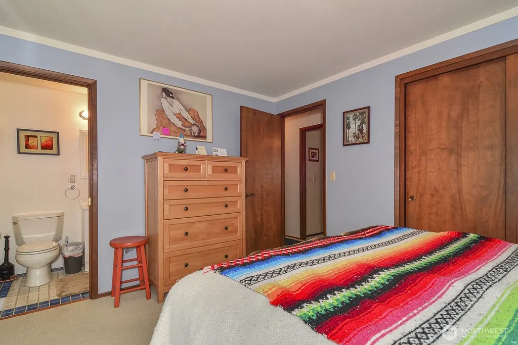 425 SW 183rd Street Normandy Park WA 98166