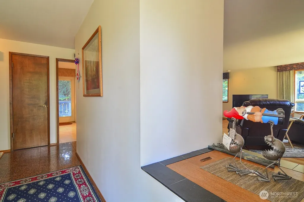 425 SW 183rd Street Normandy Park WA 98166