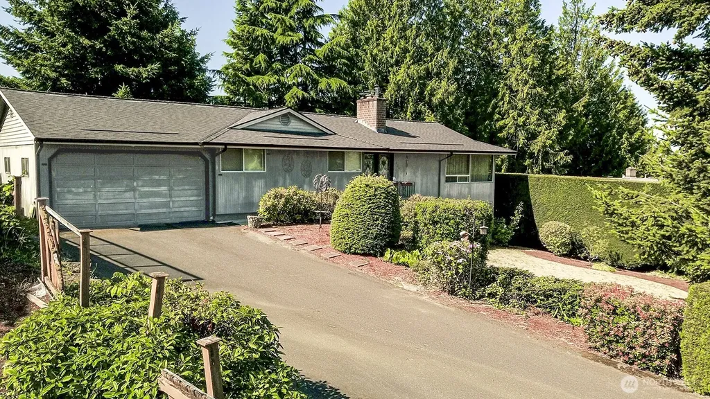 425 SW 183rd Street Normandy Park WA 98166