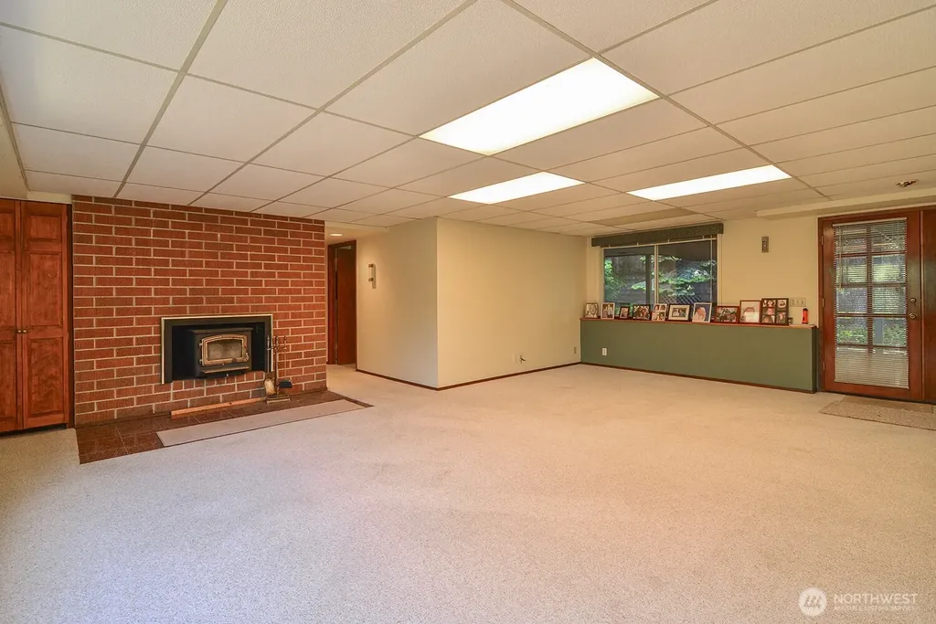 425 SW 183rd Street Normandy Park WA 98166