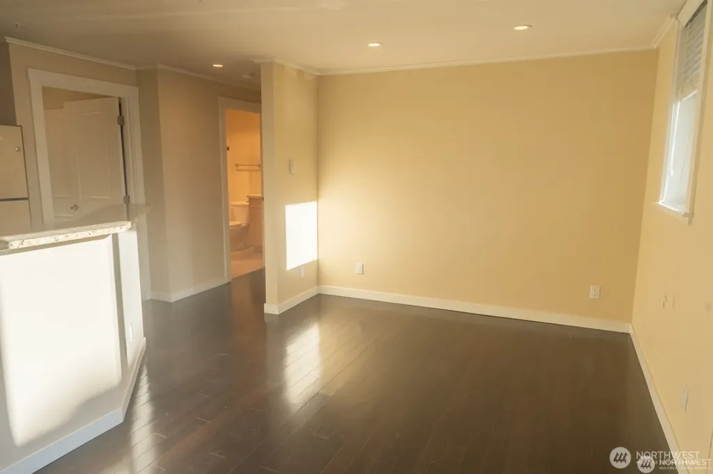 626 4th Avenue W Seattle WA 98119