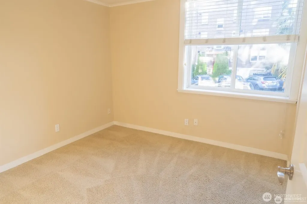 626 4th Avenue W Seattle WA 98119