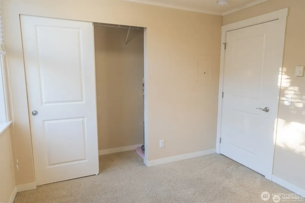 626 4th Avenue W Seattle WA 98119