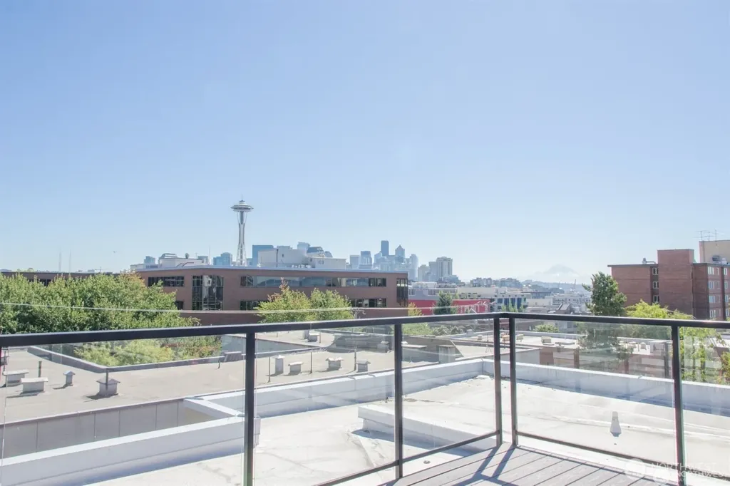 626 4th Avenue W Seattle WA 98119