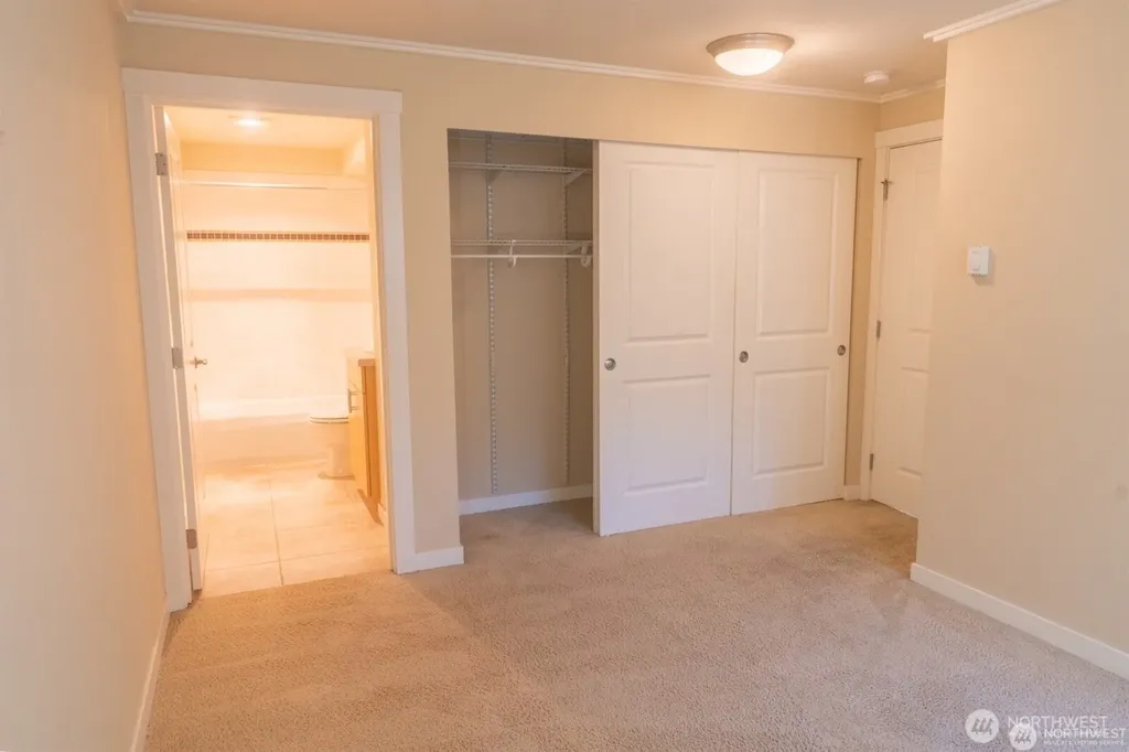 626 4th Avenue W Seattle WA 98119