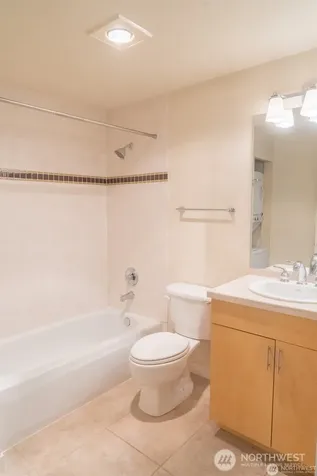 626 4th Avenue W Seattle WA 98119