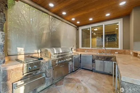 14716 SE 83rd Place Newcastle WA 98059