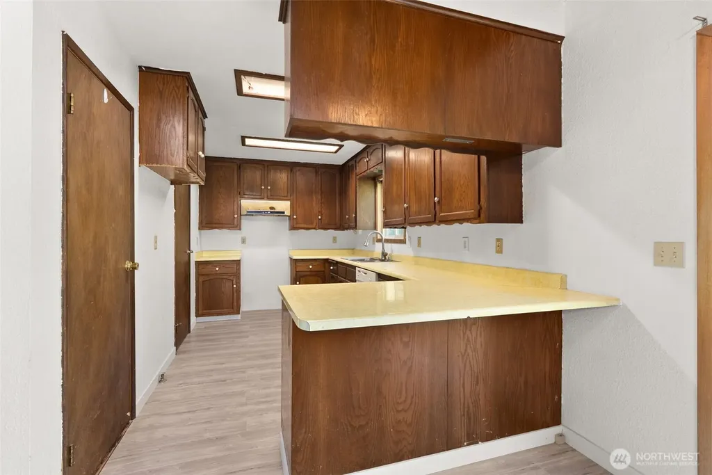 995 Davis Lake Road Morton WA 98356