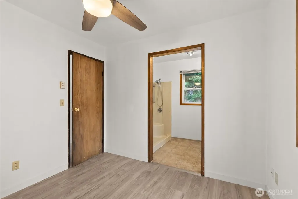 995 Davis Lake Road Morton WA 98356