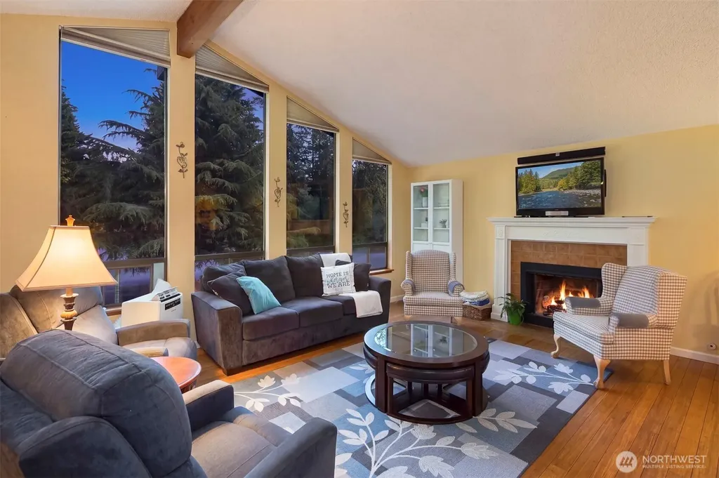 30217 176th Avenue SE Kent WA 98042