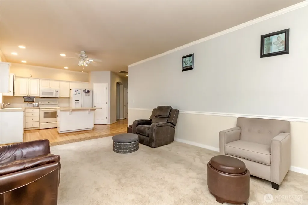 5610 W 61st Avenue University Place WA 98467