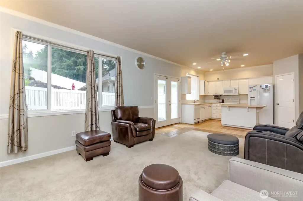5610 W 61st Avenue University Place WA 98467