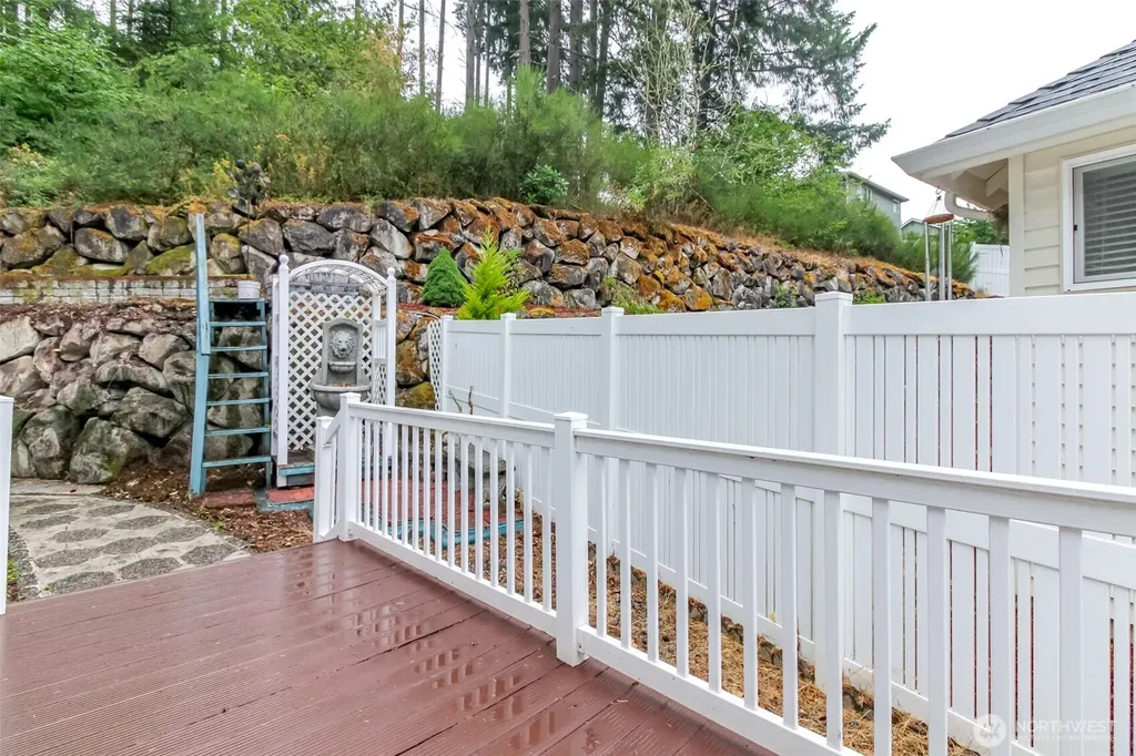 5610 W 61st Avenue University Place WA 98467