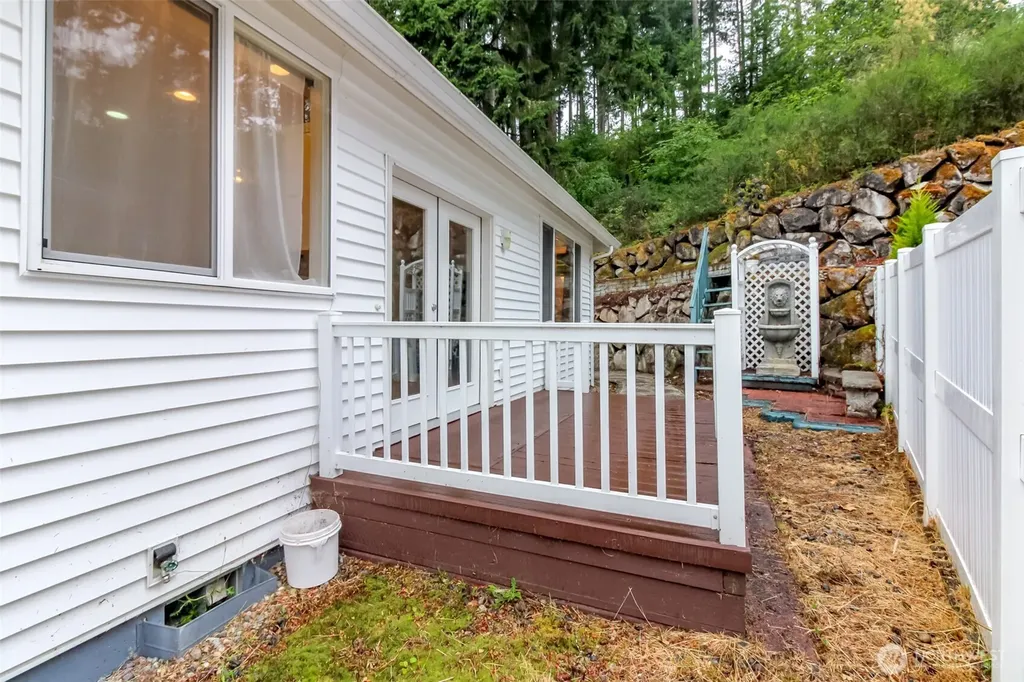 5610 W 61st Avenue University Place WA 98467