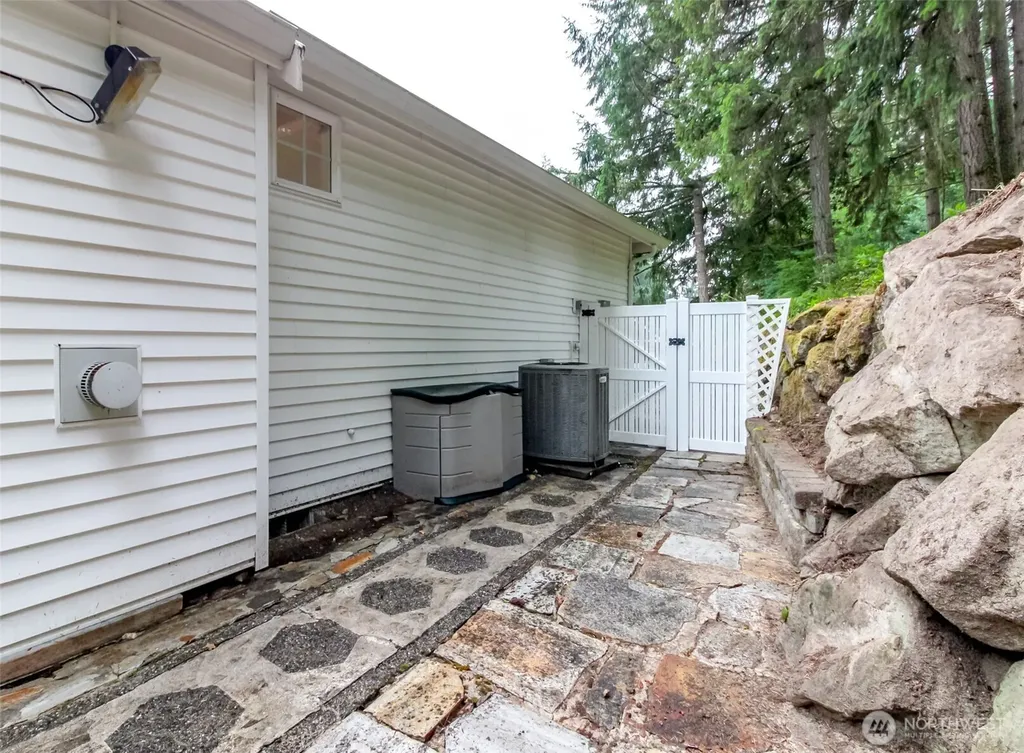 5610 W 61st Avenue University Place WA 98467