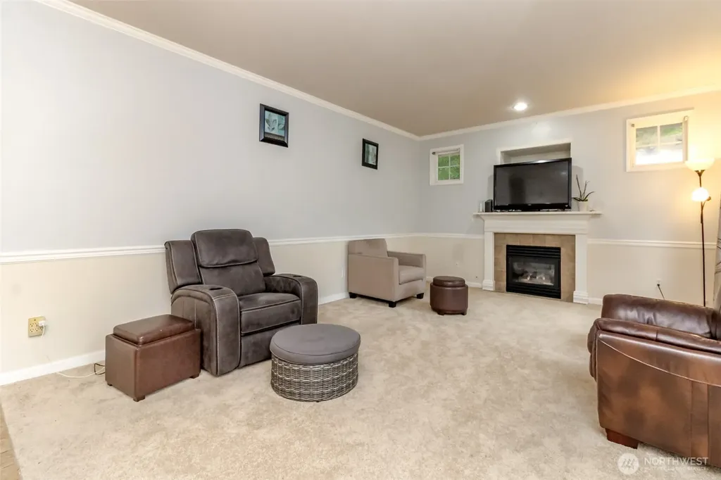 5610 W 61st Avenue University Place WA 98467