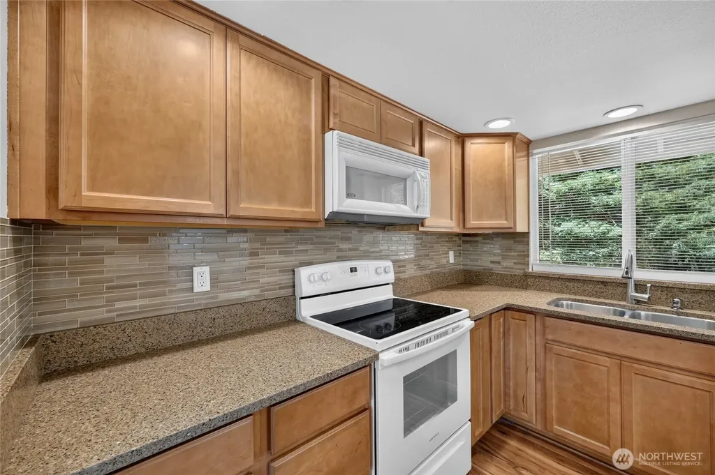 4017 107th Place NE Marysville WA 98271