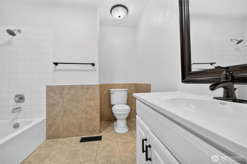 4017 107th Place NE Marysville WA 98271