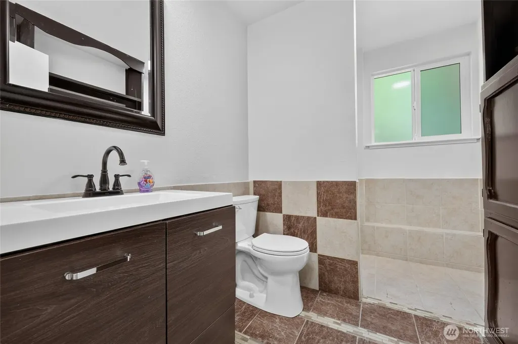 4017 107th Place NE Marysville WA 98271