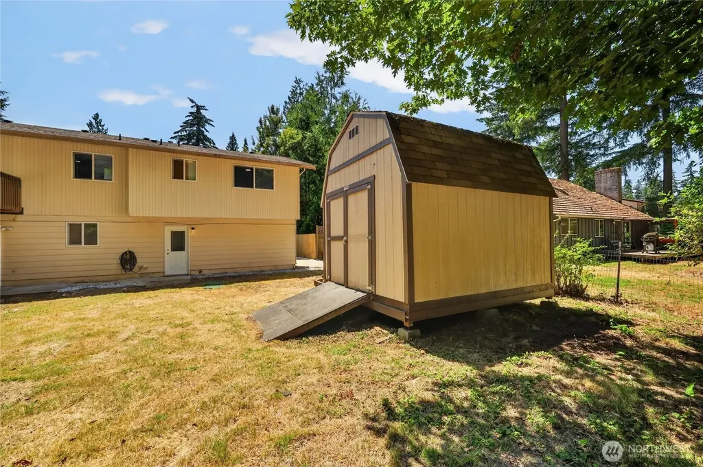 4017 107th Place NE Marysville WA 98271