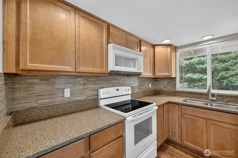 4017 107th Place NE Marysville WA 98271
