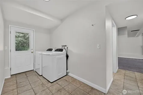 4017 107th Place NE Marysville WA 98271