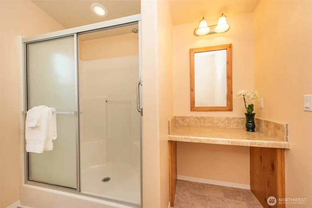 718 W Heritage Loop Sequim WA 98382