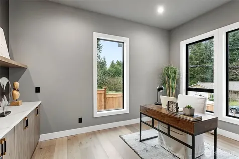 14 158th Place NE Bellevue WA 98008