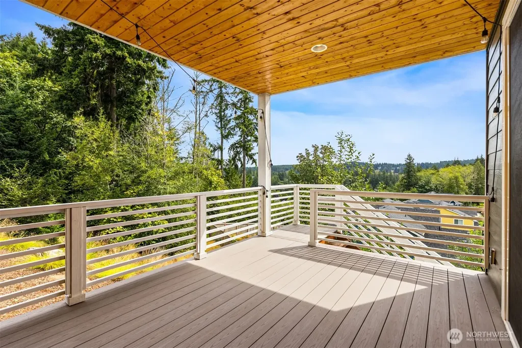 17957 Sunrise Ridge Avenue NE Poulsbo WA 98370