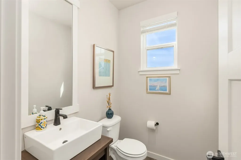 17957 Sunrise Ridge Avenue NE Poulsbo WA 98370