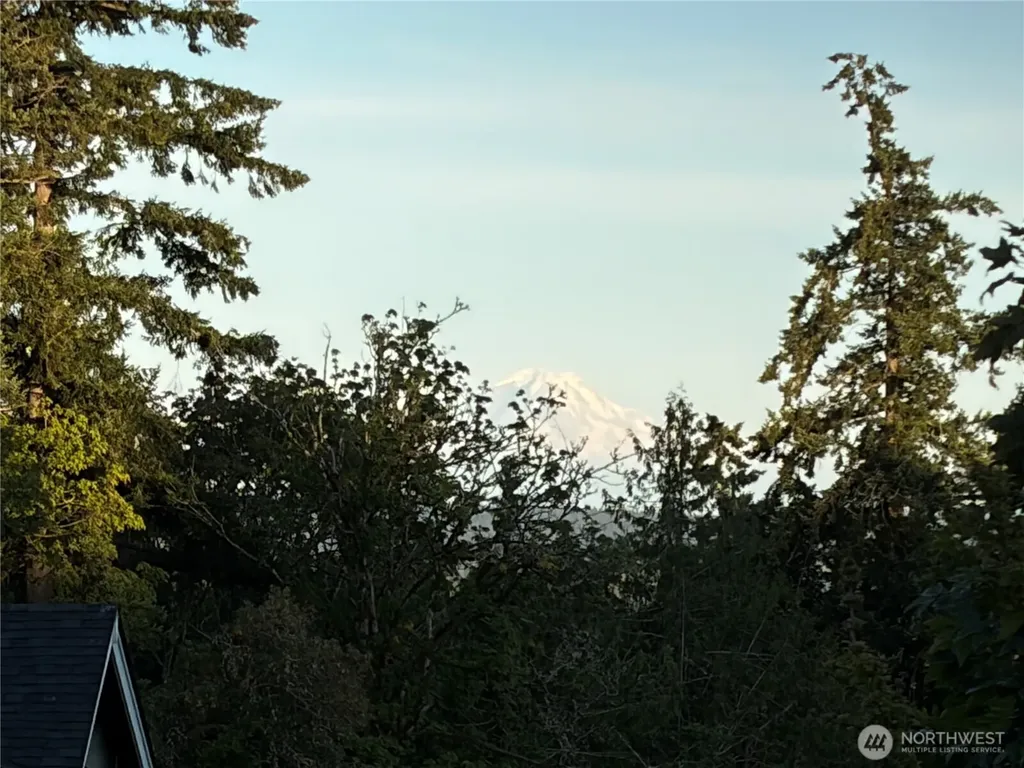17957 Sunrise Ridge Avenue NE Poulsbo WA 98370