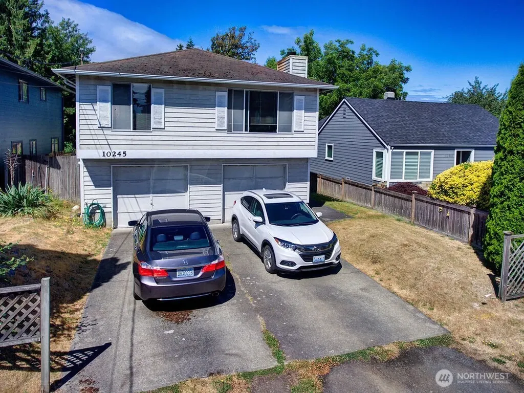 10245 42nd Avenue SW Seattle WA 98146