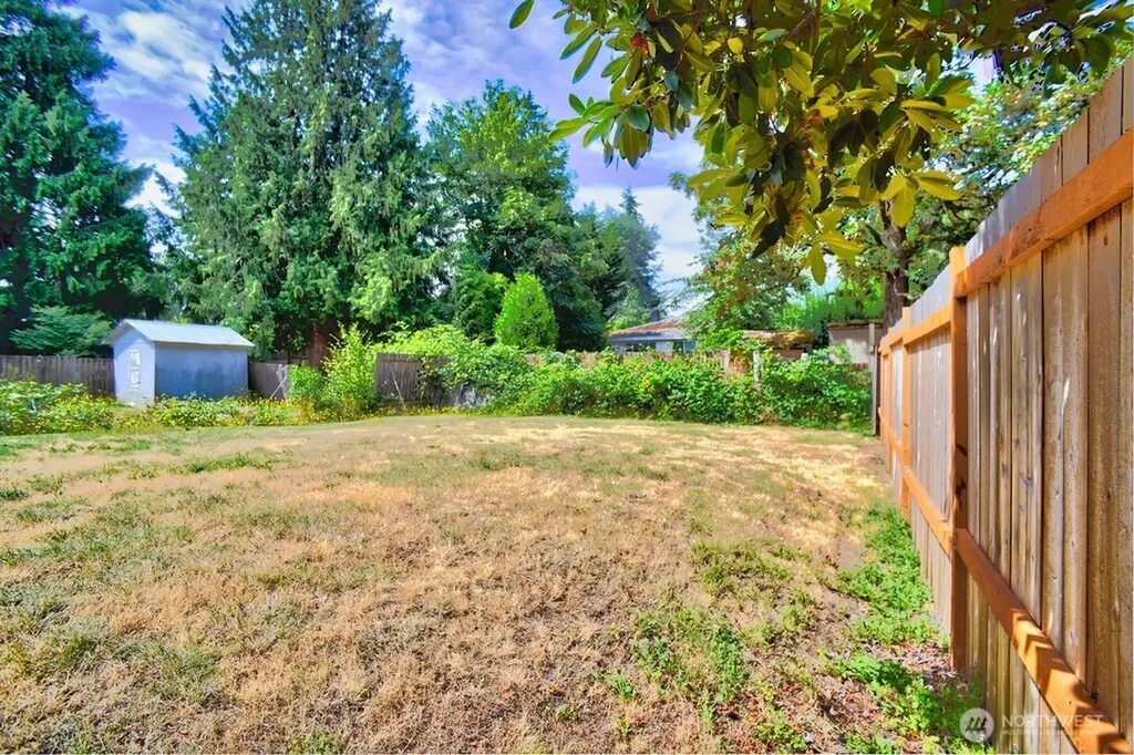 10245 42nd Avenue SW Seattle WA 98146