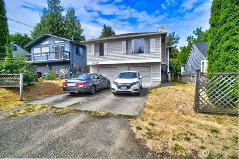 10245 42nd Avenue SW Seattle WA 98146