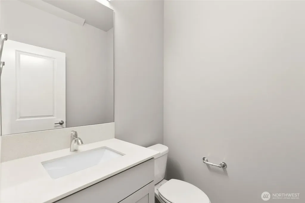12611 SE 256th Place Kent WA 98030