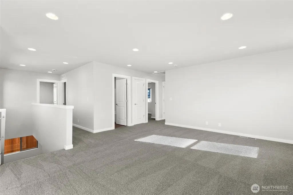 12611 SE 256th Place Kent WA 98030