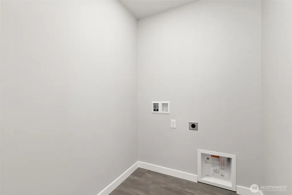 12611 SE 256th Place Kent WA 98030