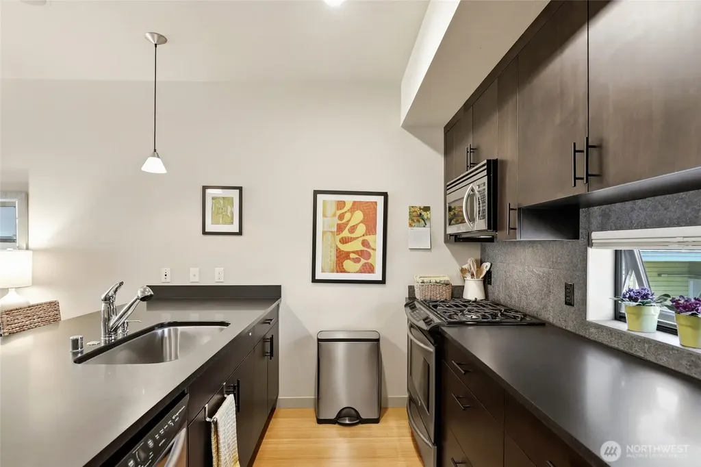 4923 39th Avenue S Seattle WA 98118