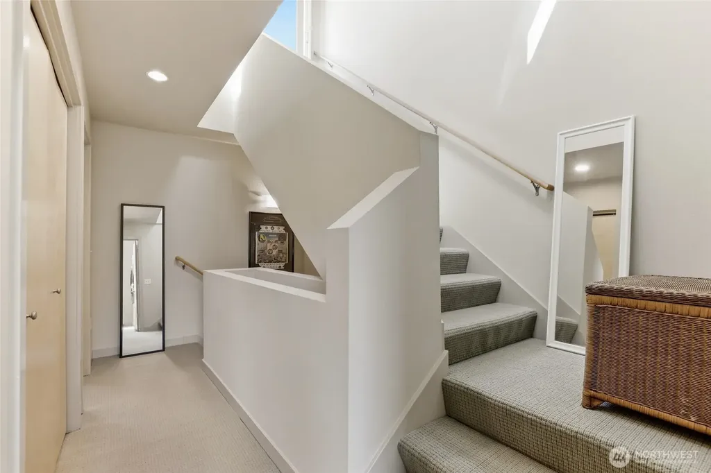 4923 39th Avenue S Seattle WA 98118
