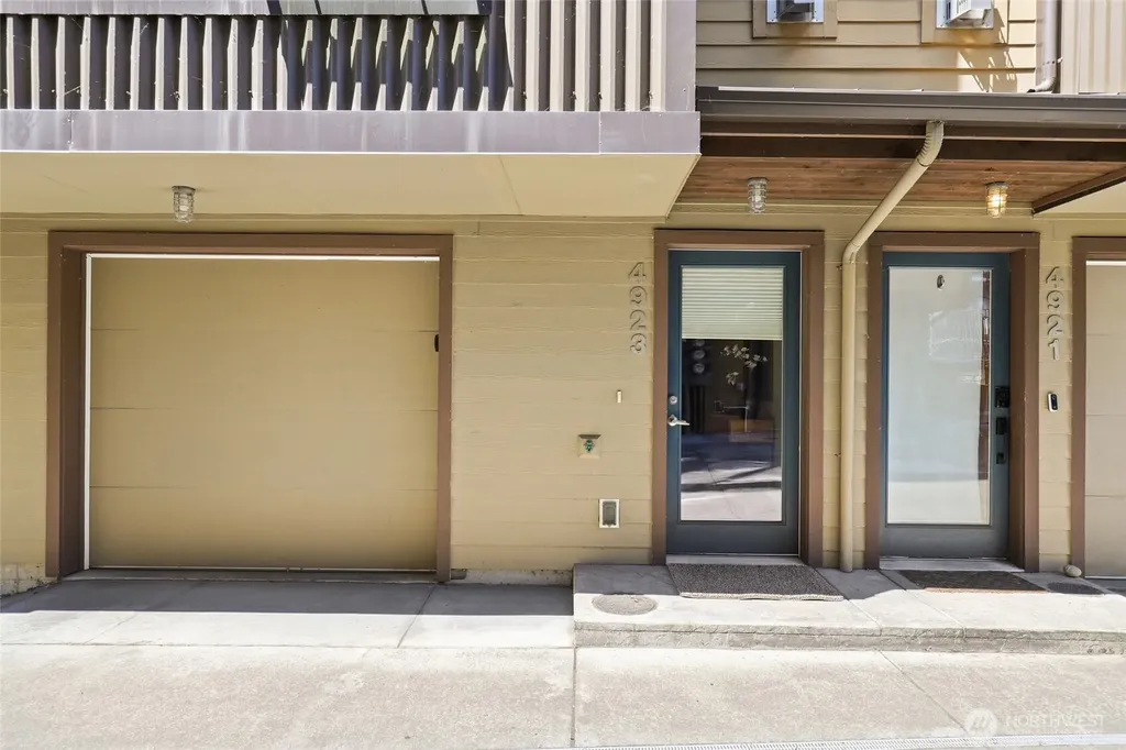 4923 39th Avenue S Seattle WA 98118