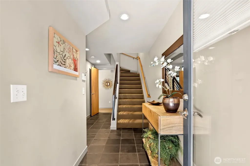 4923 39th Avenue S Seattle WA 98118