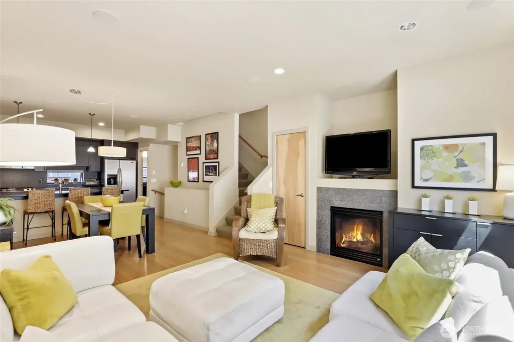 4923 39th Avenue S Seattle WA 98118