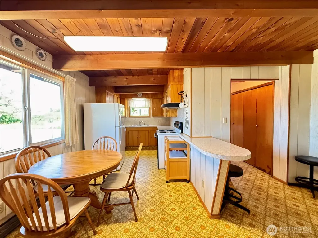 201 W Seattle Avenue Westport WA 98595