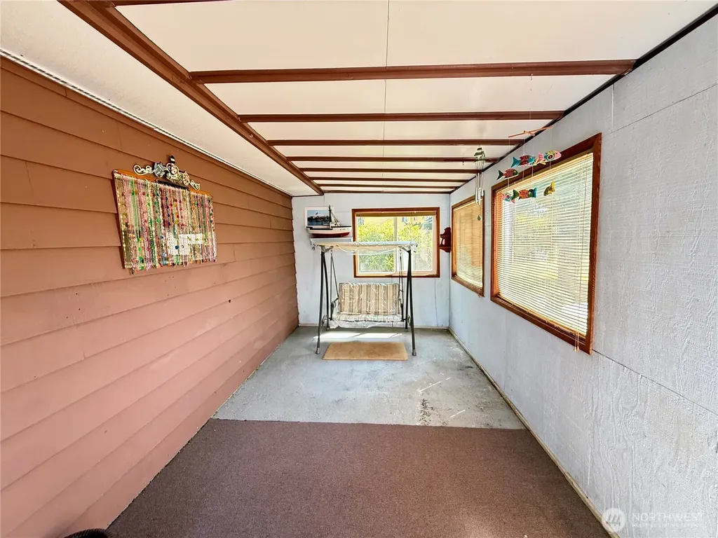 201 W Seattle Avenue Westport WA 98595